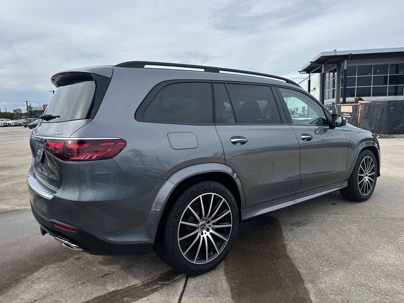 New 2026  Mercedes-Benz GLS 450 image 5