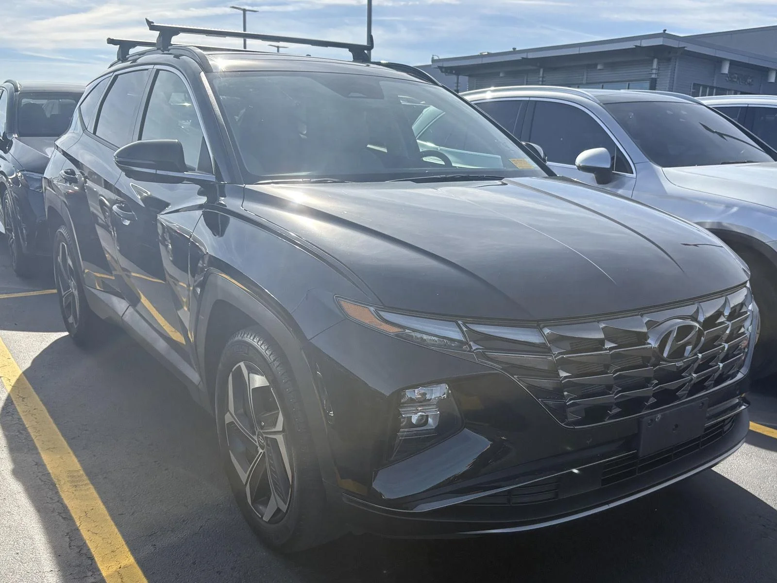 Used 2024 Black Pearl Hyundai Limited image 3