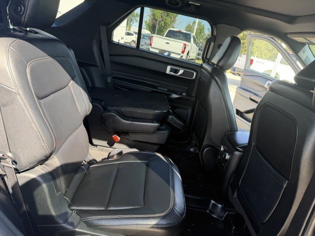 Certified Used 2020 Blue Metallic Ford XLT image 35