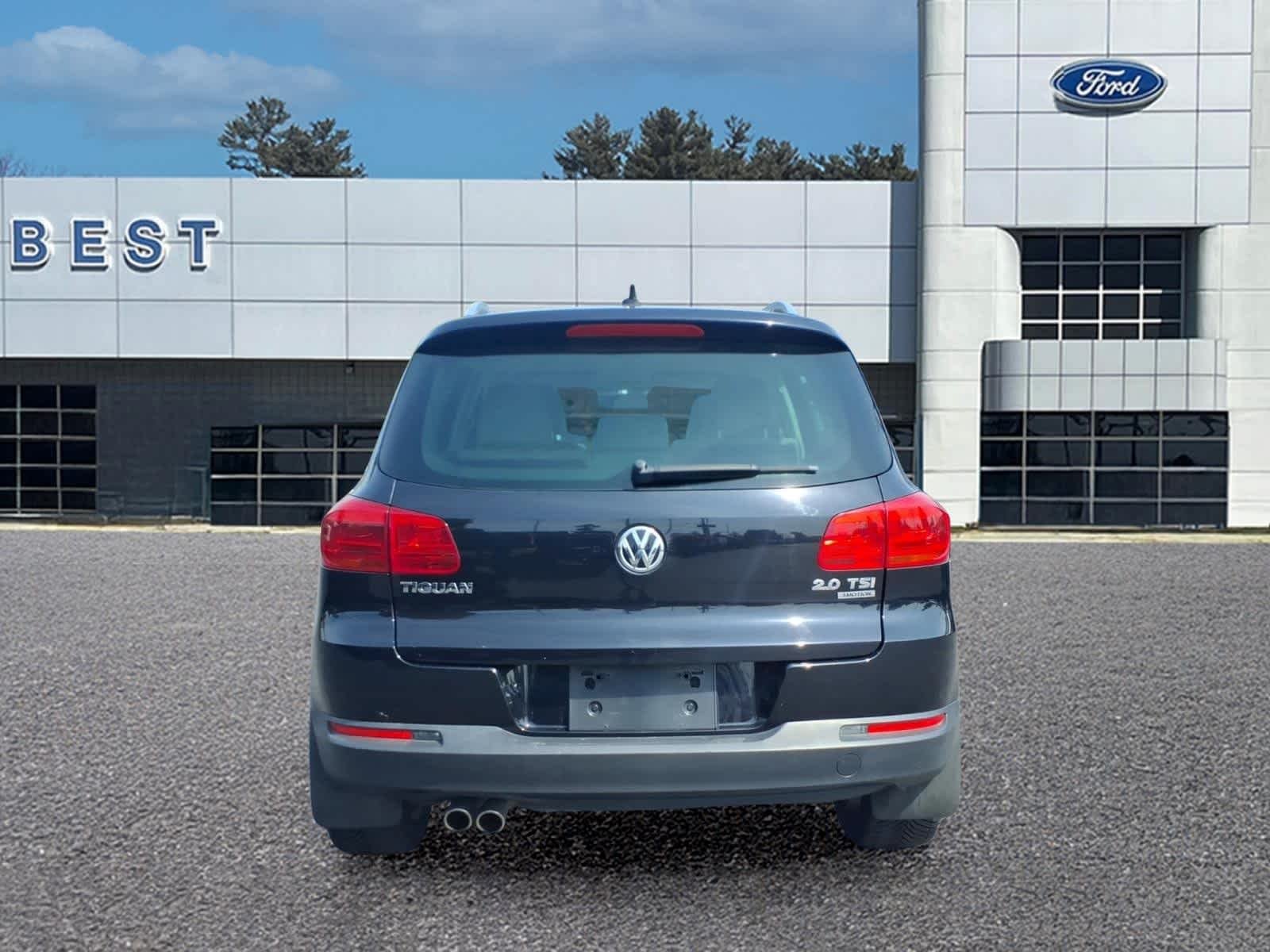Used 2013 Deep Black Metallic Volkswagen SE w/Sunroof & Nav image 5