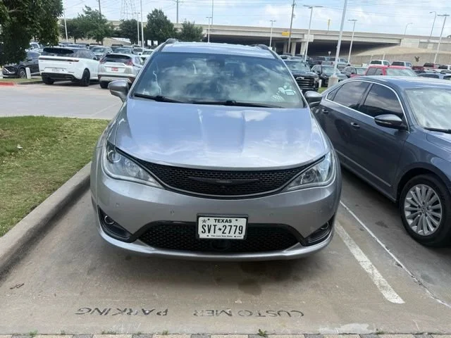 Used 2020 Chrysler Pacifica Touring L with VIN 2C4RC1BG8LR103675 for sale in Plano, TX