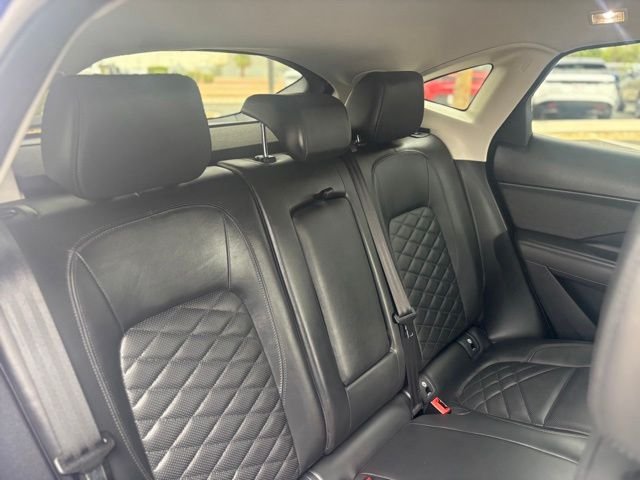 Used 2020 Blue Jaguar SE image 11