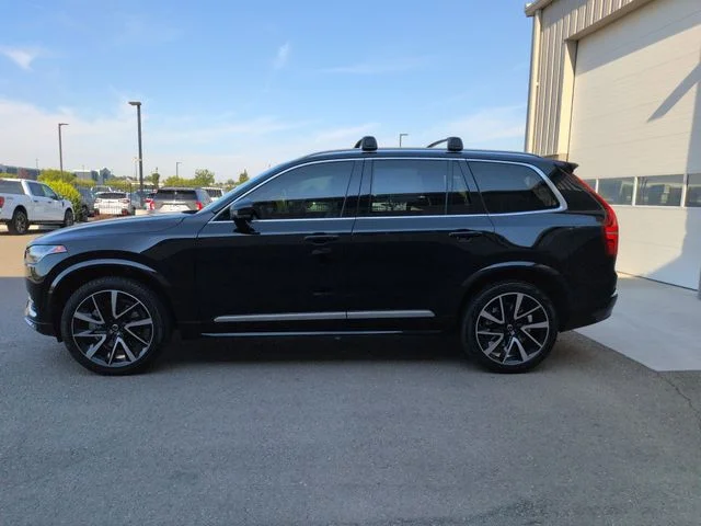 Used 2023 Onyx Black Metallic Volvo  image 6