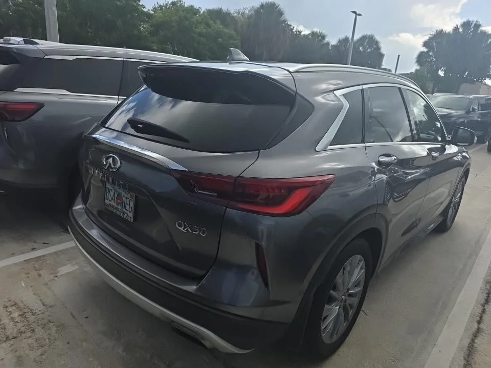 Certified Used 2023 Gray INFINITI LUXE image 3