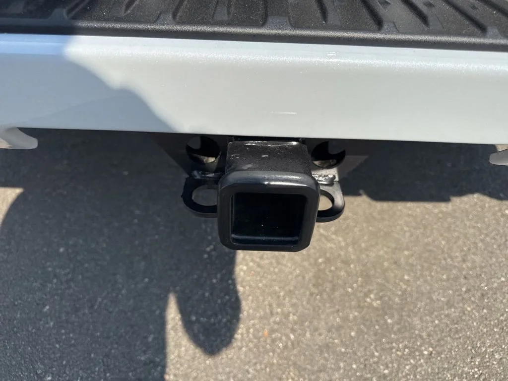 New 2026 Glacier White Tricoat GMC Denali Ultimate image 38