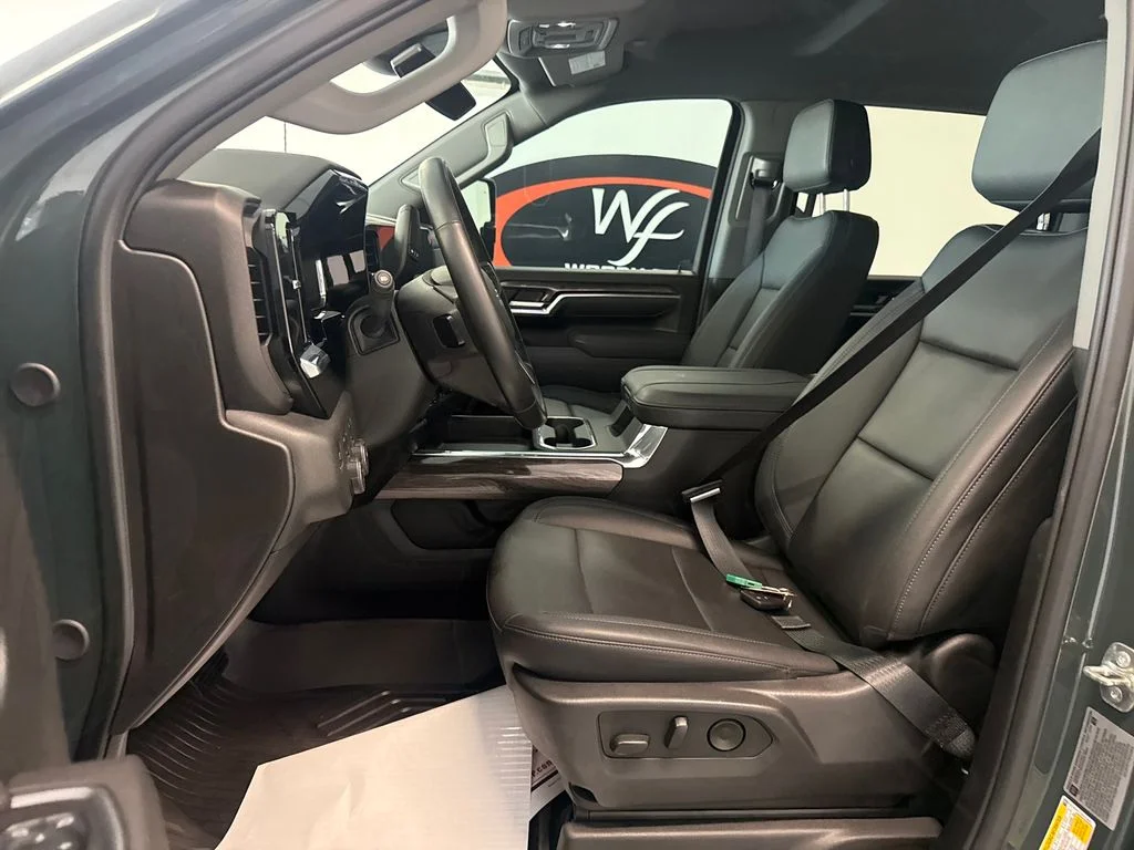 Used 2025 Gray Chevrolet LTZ image 11