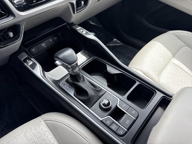 2022 Kia Sorento EX - Photo 21