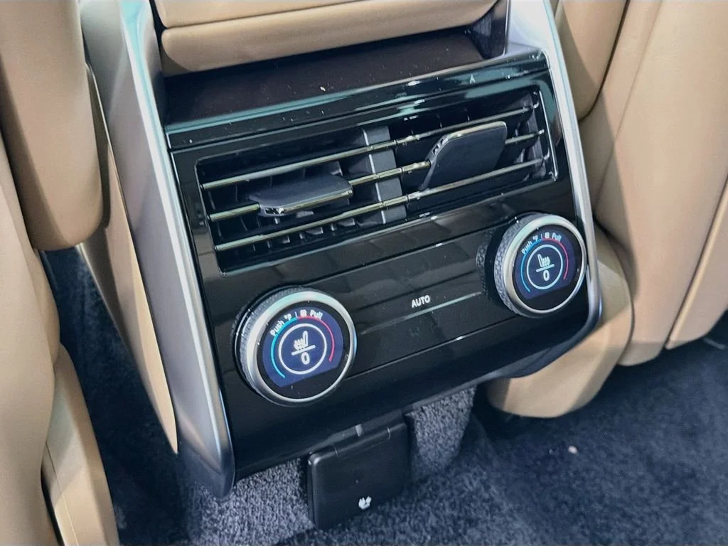 2026 Land Rover Range Rover SE - Photo 27