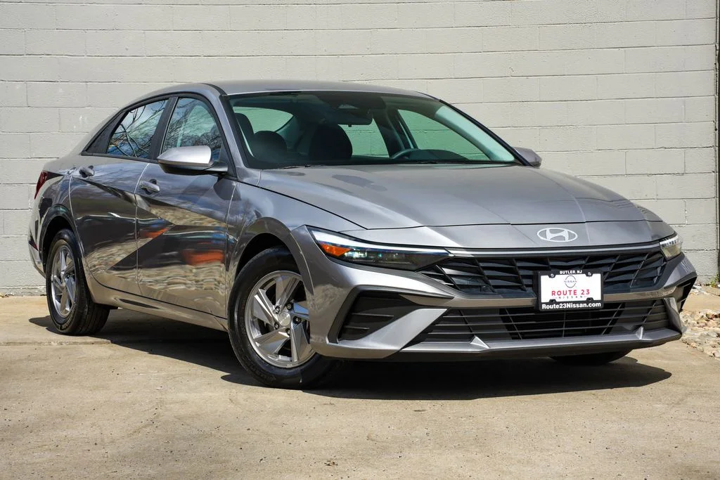 Used 2025 Hyundai Elantra SE with VIN KMHLL4DG6SU865534 for sale in Butler, NJ