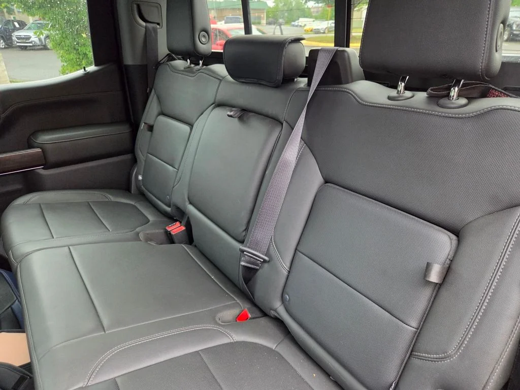 Used 2019 Black GMC SLT image 23