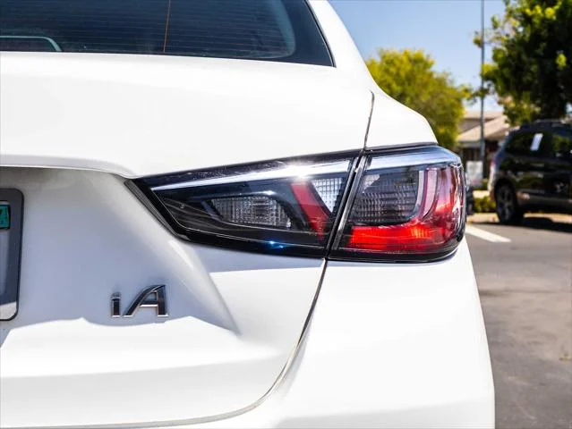Certified Used 2018 FROST Toyota  image 11