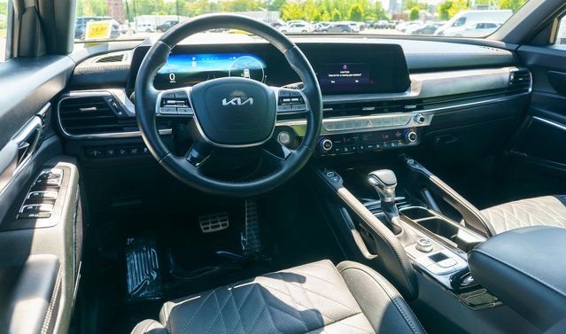 Used 2025  Kia SX-Prestige X-Line image 15