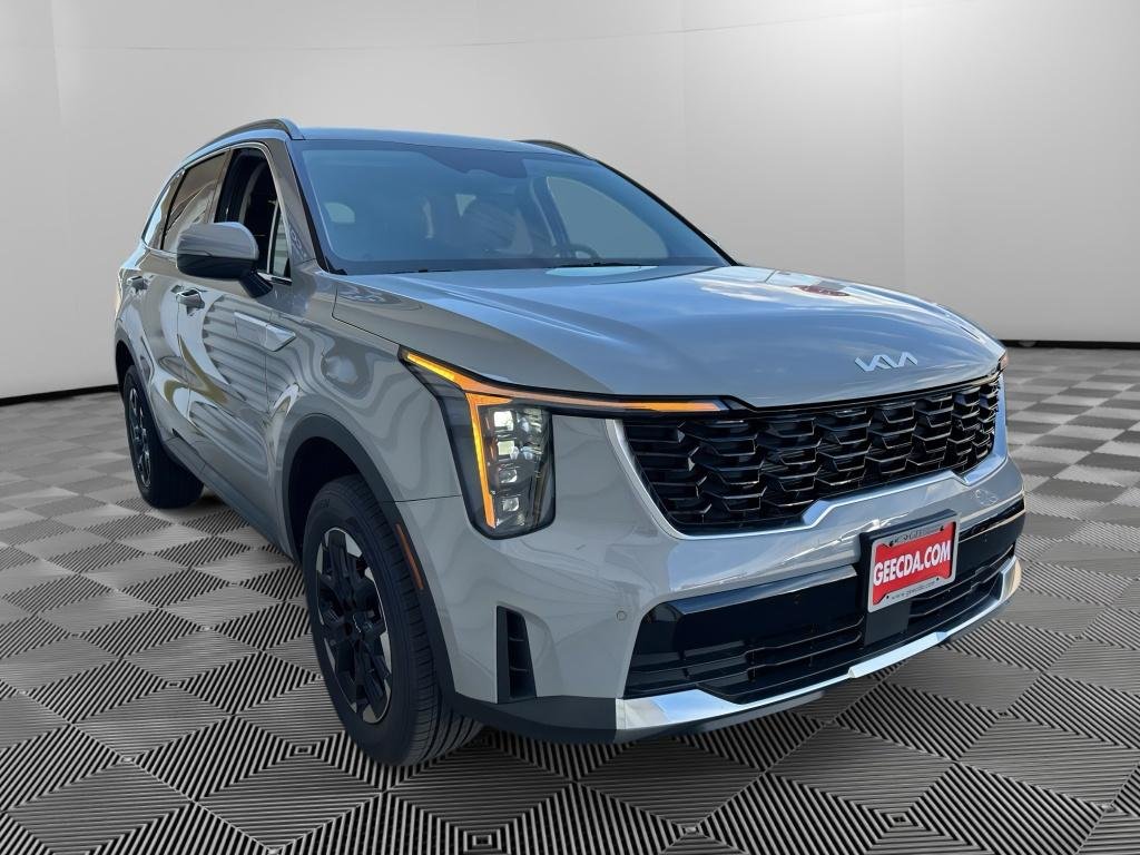 New 2026 Wolf Gray Kia S image 3