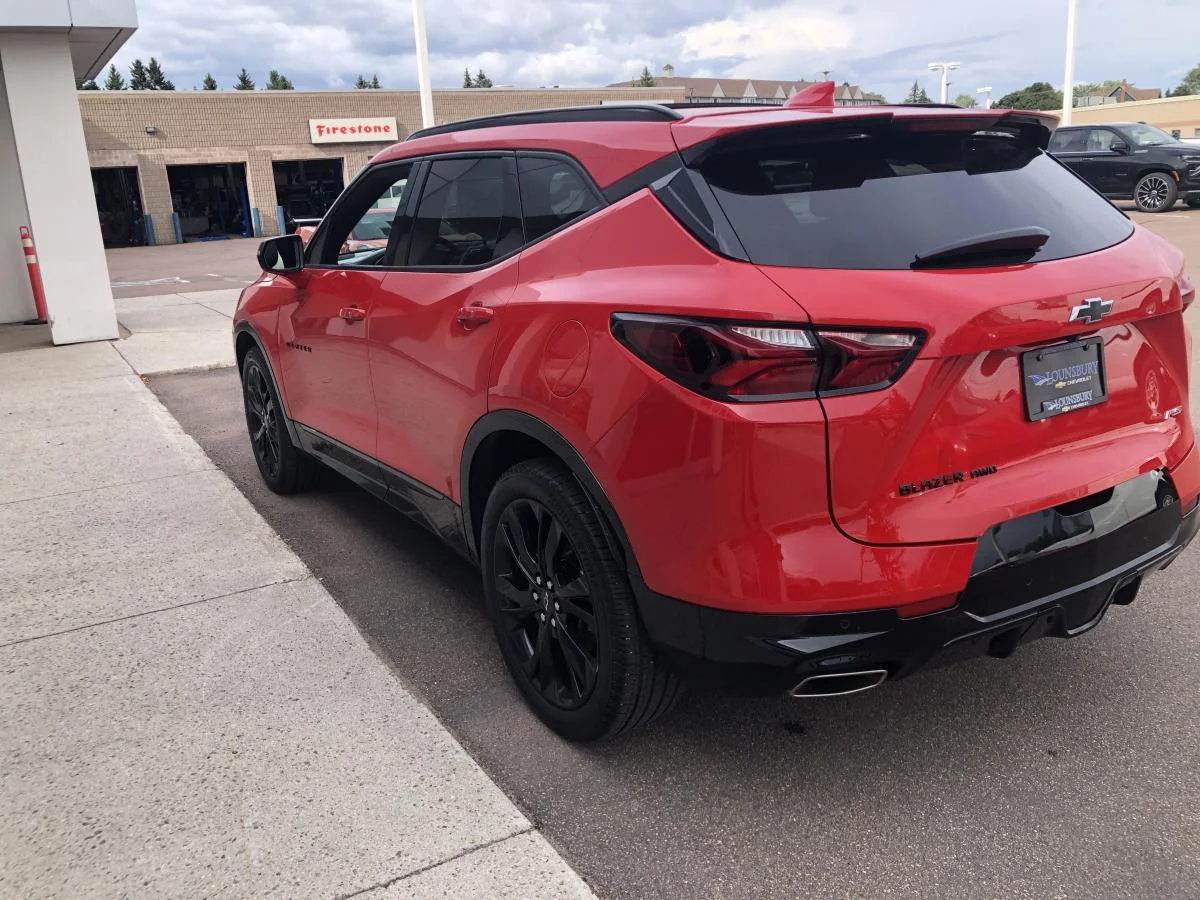 Used 2021 Red Chevrolet AWD 4dr RS image 6