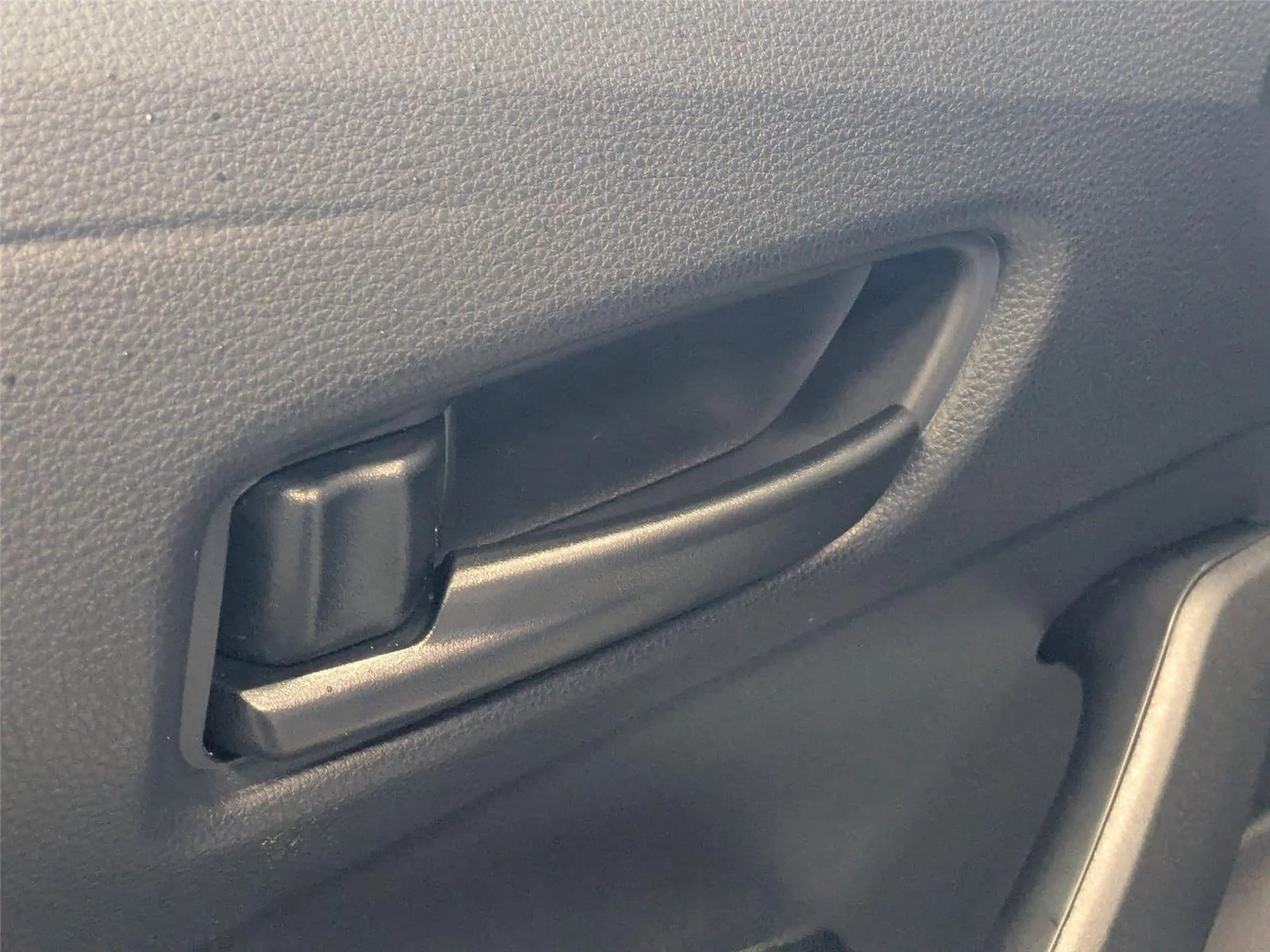 2025 Toyota Corolla LE - Photo 12