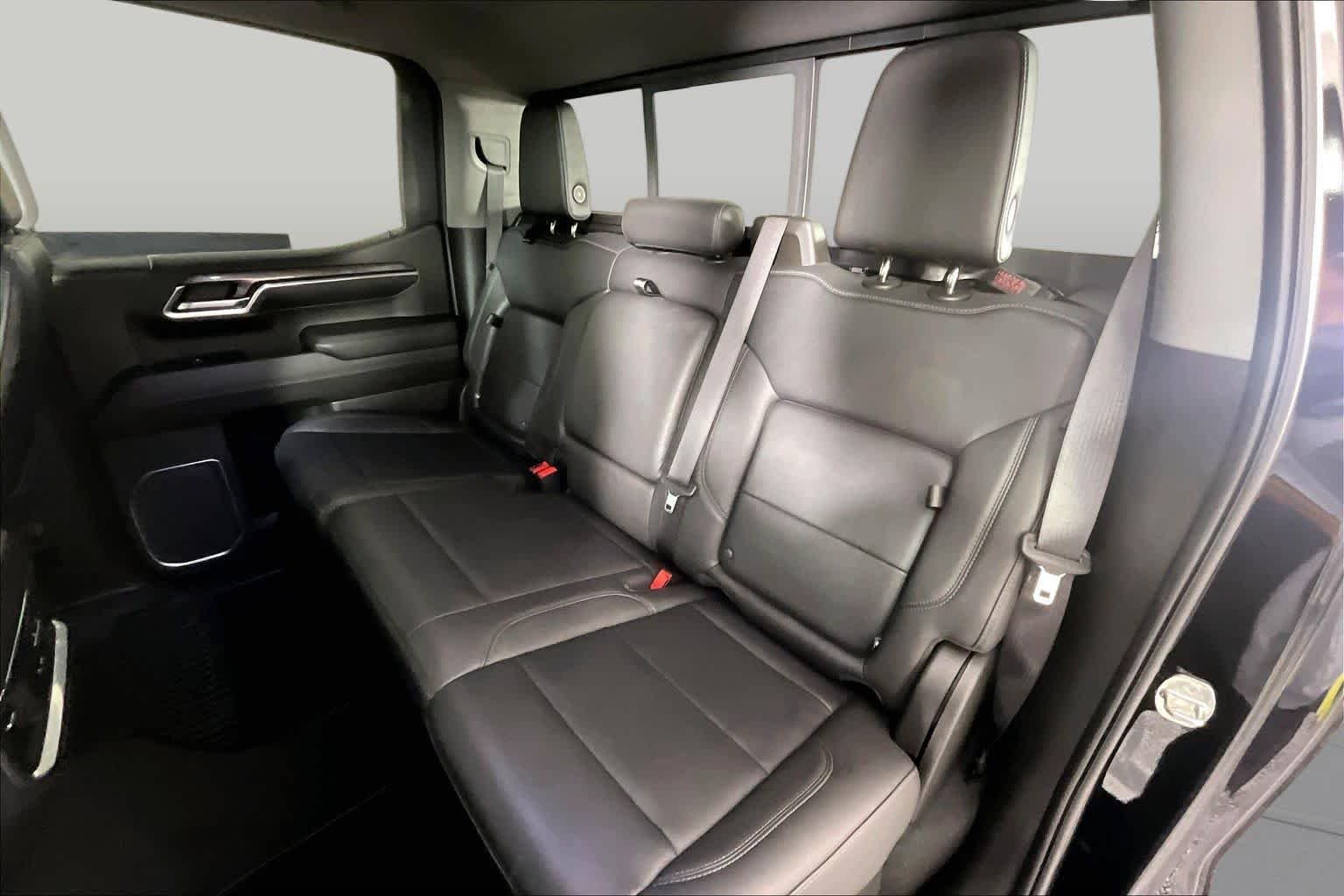 Used 2022 Black Chevrolet LTZ image 18