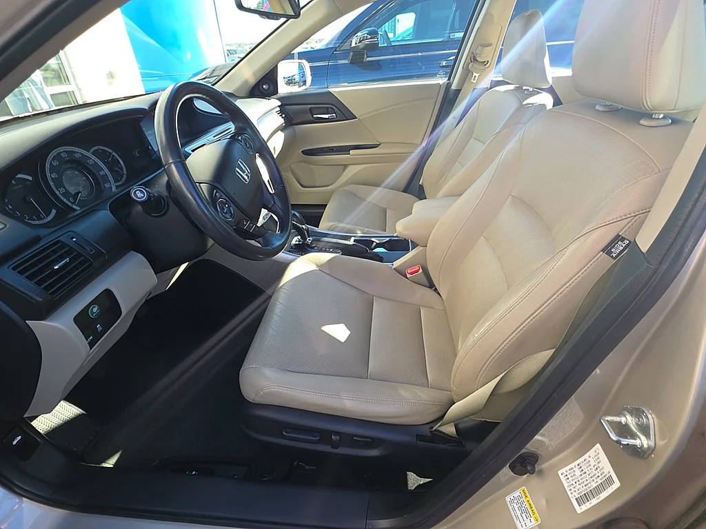 2013 Honda Accord Sedan EX-L, photo 5 of 5
