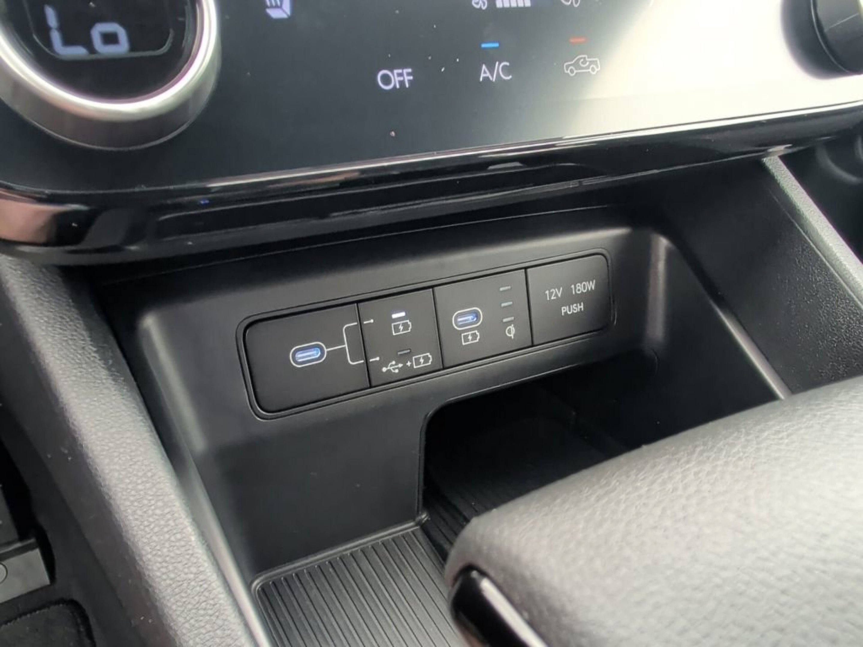 New 2026 Rockwood Green Hyundai SEL Activity image 33