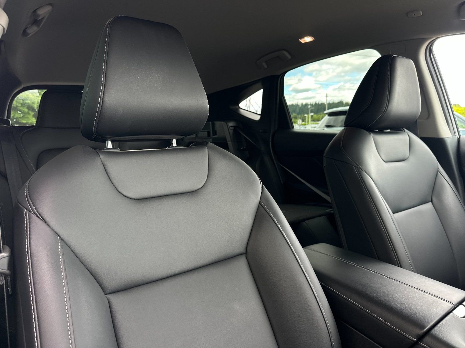 Used 2025 Super Black Nissan SV image 16