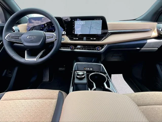 New 2027 Mosaic Black Metallic Chevrolet ACTIV image 11