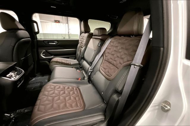 New 2026 Everest White Pearl Tricoat Nissan Platinum Reserve image 11