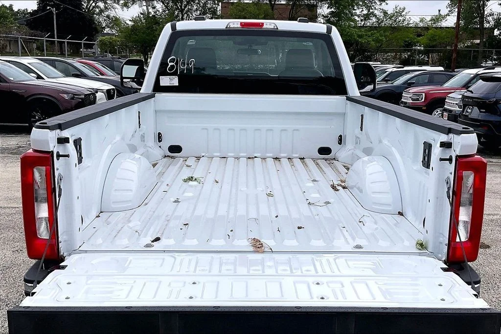 New 2026 Oxford White Ford F-250® XL image 25