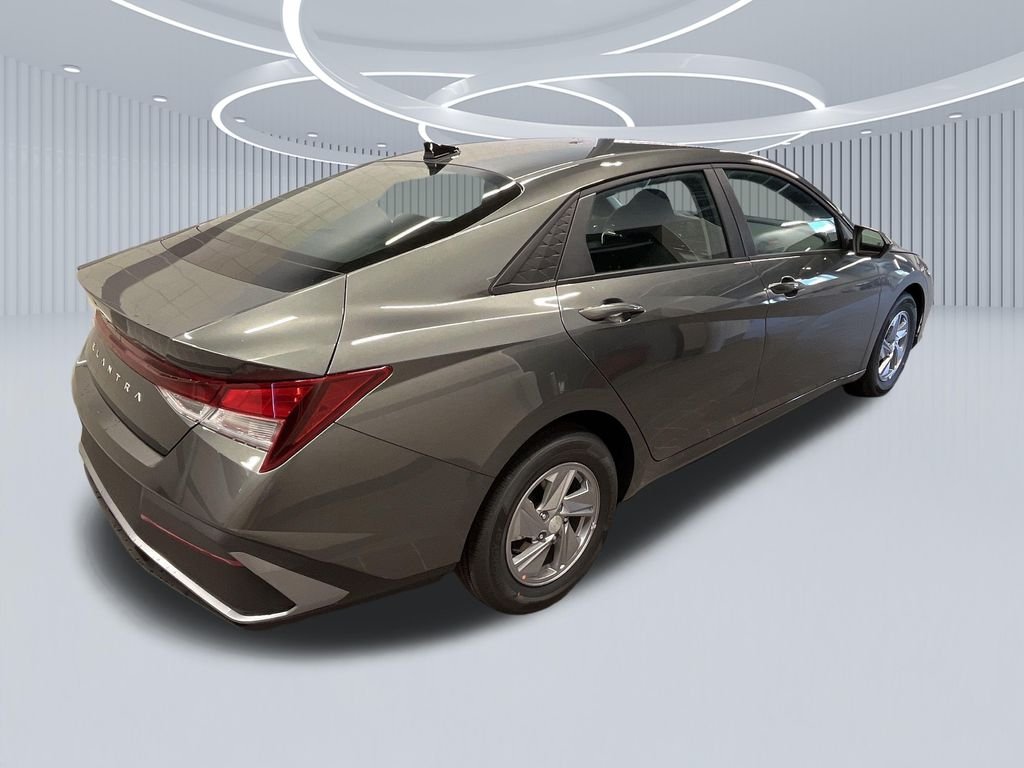 New 2026 Gray Hyundai SE image 3