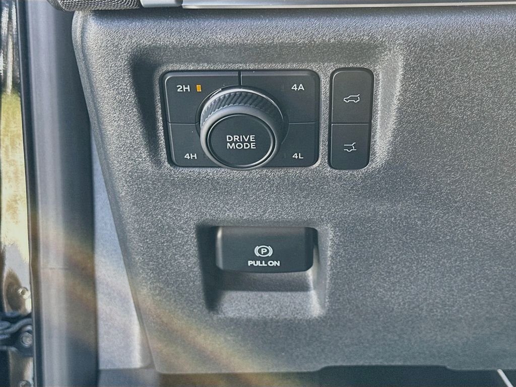 Used 2025 Black Ford King Ranch image 10