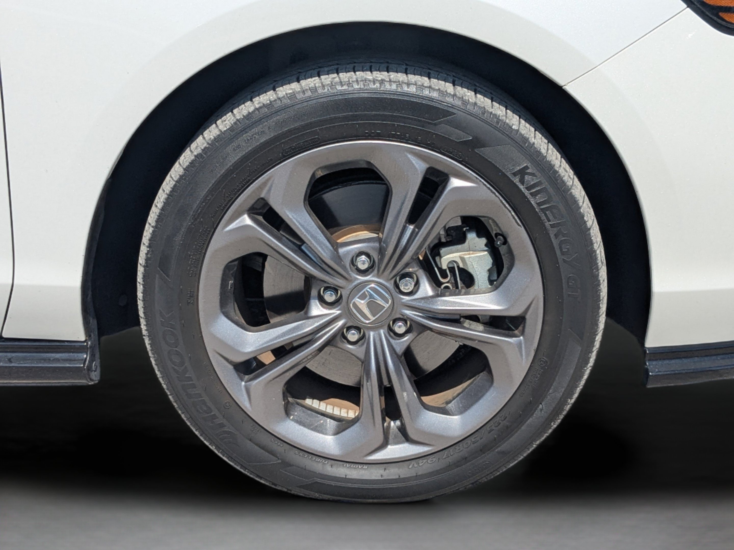 2023 Honda Accord Hybrid EX-L - Photo 32