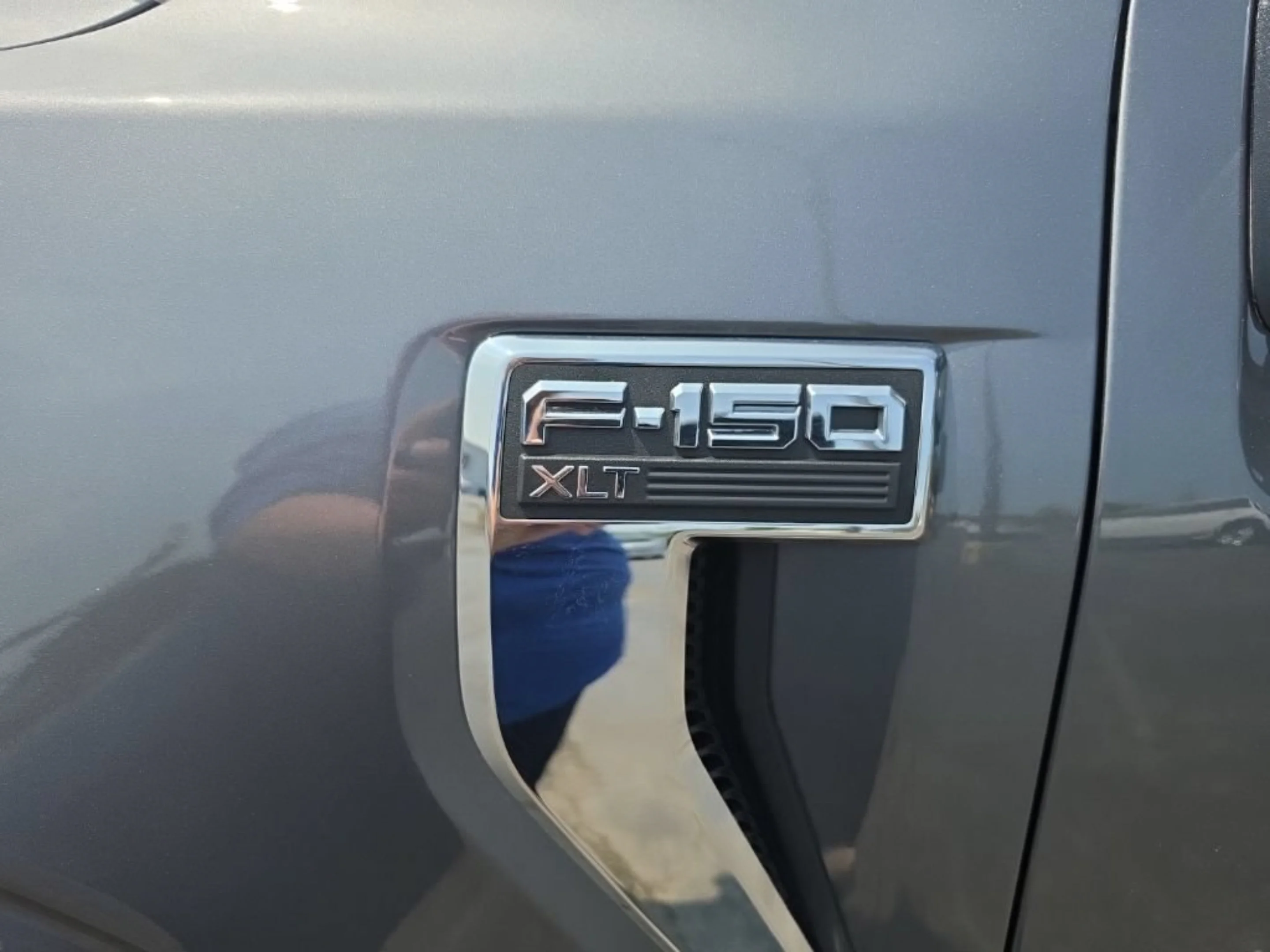 Used 2025 Gray Ford XLT image 12
