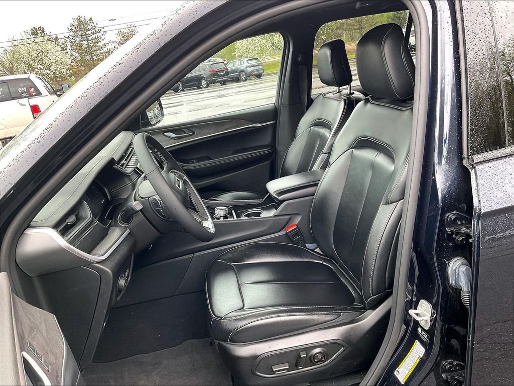 Used 2024 Black Jeep Limited image 10