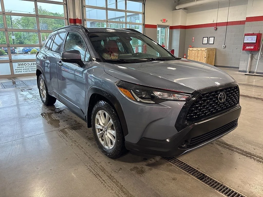Used 2022 Gray Toyota LE image 2
