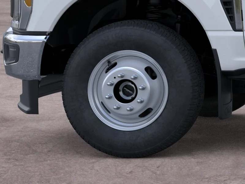 New 2026 Oxford White Ford F-350® XL image 31