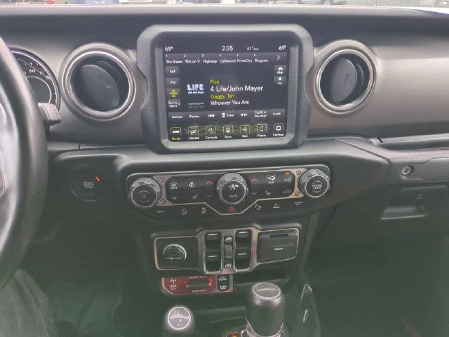 Used 2021 Green Jeep Rubicon image 20