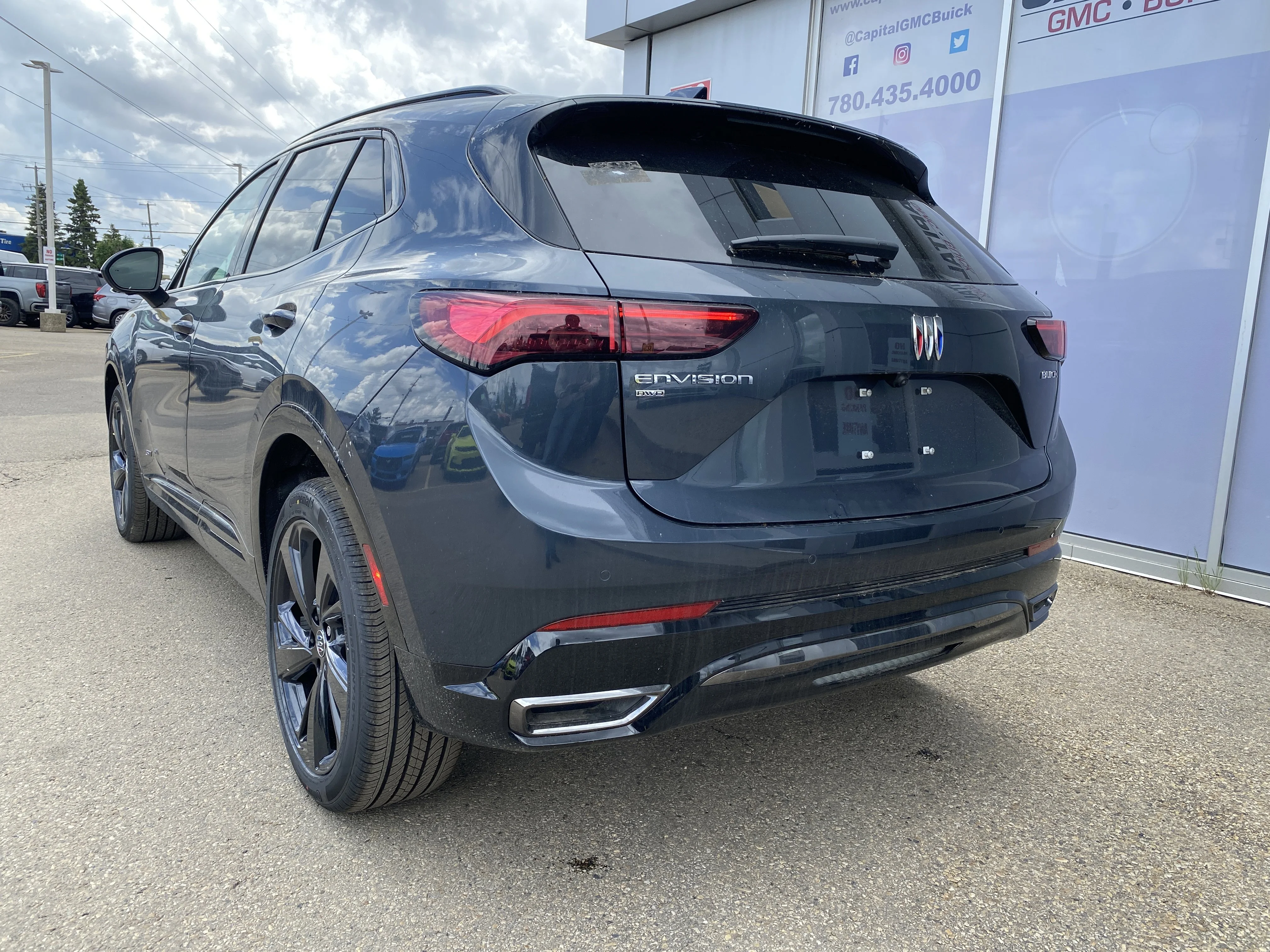 New 2026 QUARTZ BLUE METALLIC Buick Sport Touring image 4