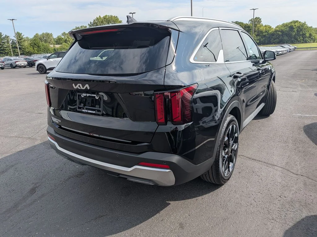 2025 Kia Sorento EX - Photo 7
