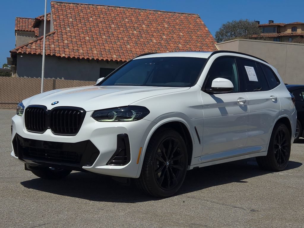 Used 2023 Alpine White BMW sDrive30i image 3