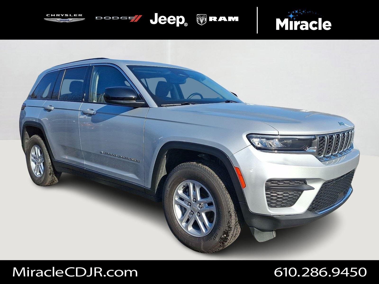 2023 Jeep Grand Cherokee Laredo