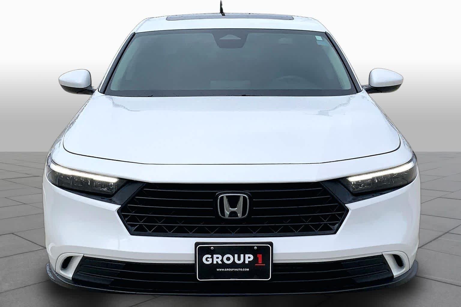 Used 2023 Meteorite Gray Metallic Honda EX image 4