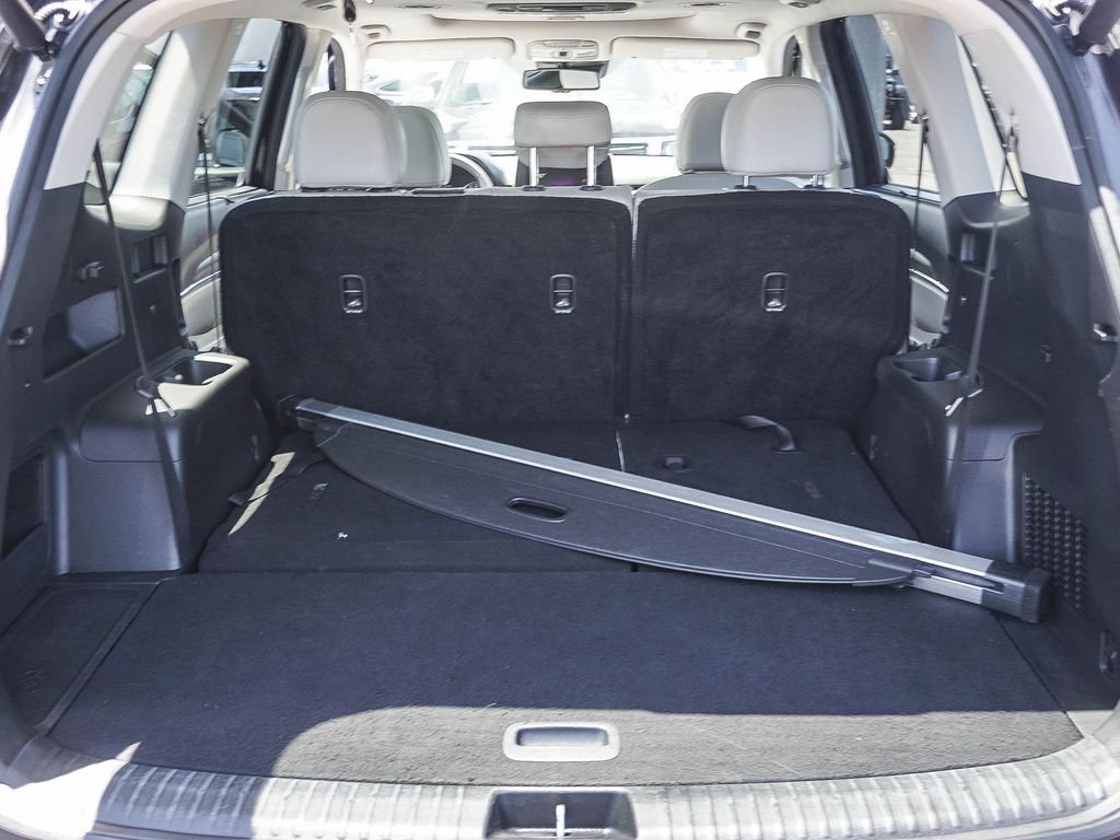 Used 2020 Black Kia EX image 25