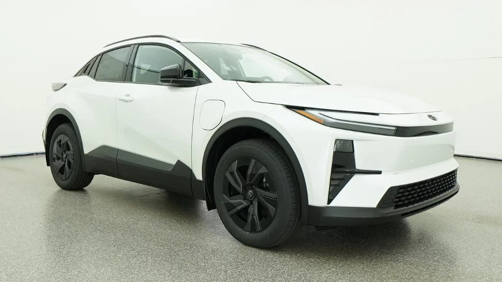 New 2026 Wind Chill Pearl Toyota SE image 35