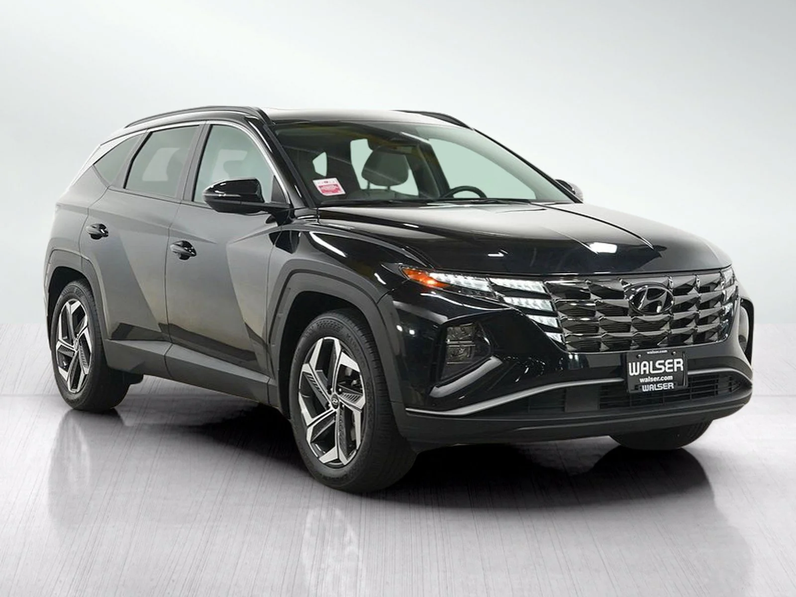 Used 2022 Phantom Black Hyundai SEL image 7