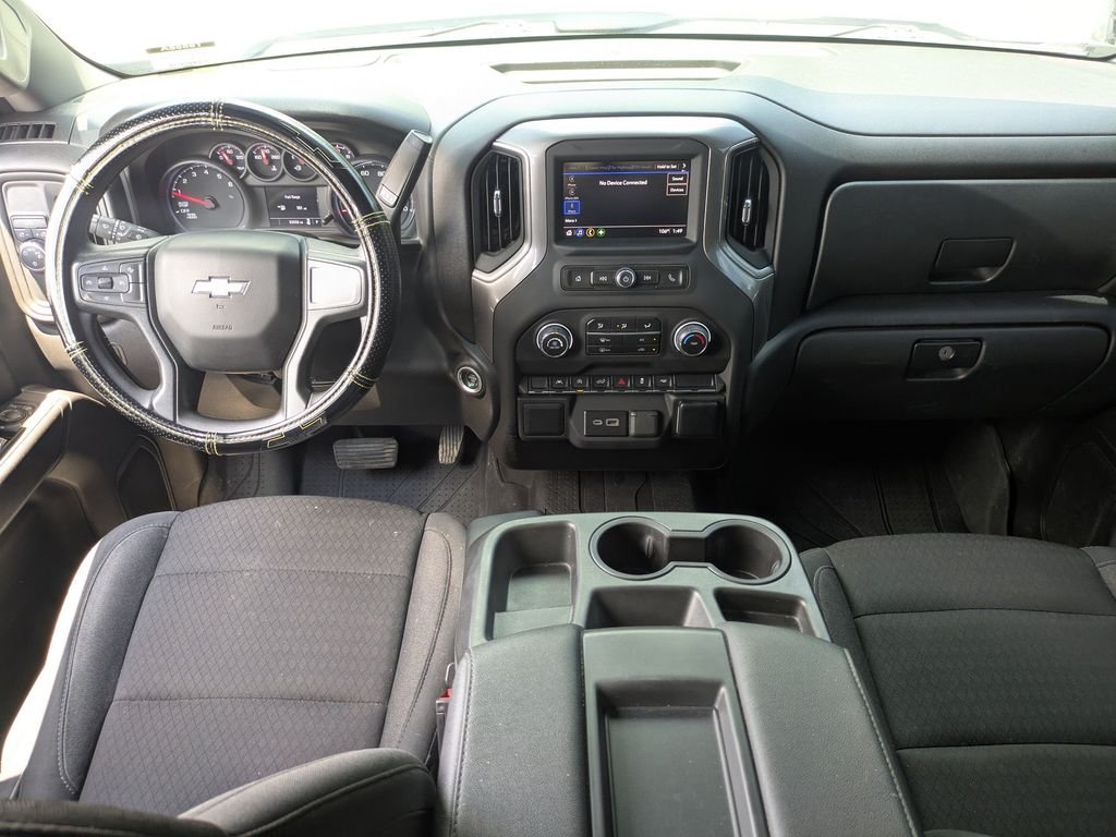 Used 2023 White Chevrolet Custom image 15