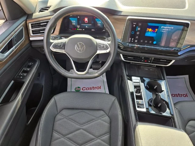 Used 2025 Gray Volkswagen 2.0T SE w/Technology image 14