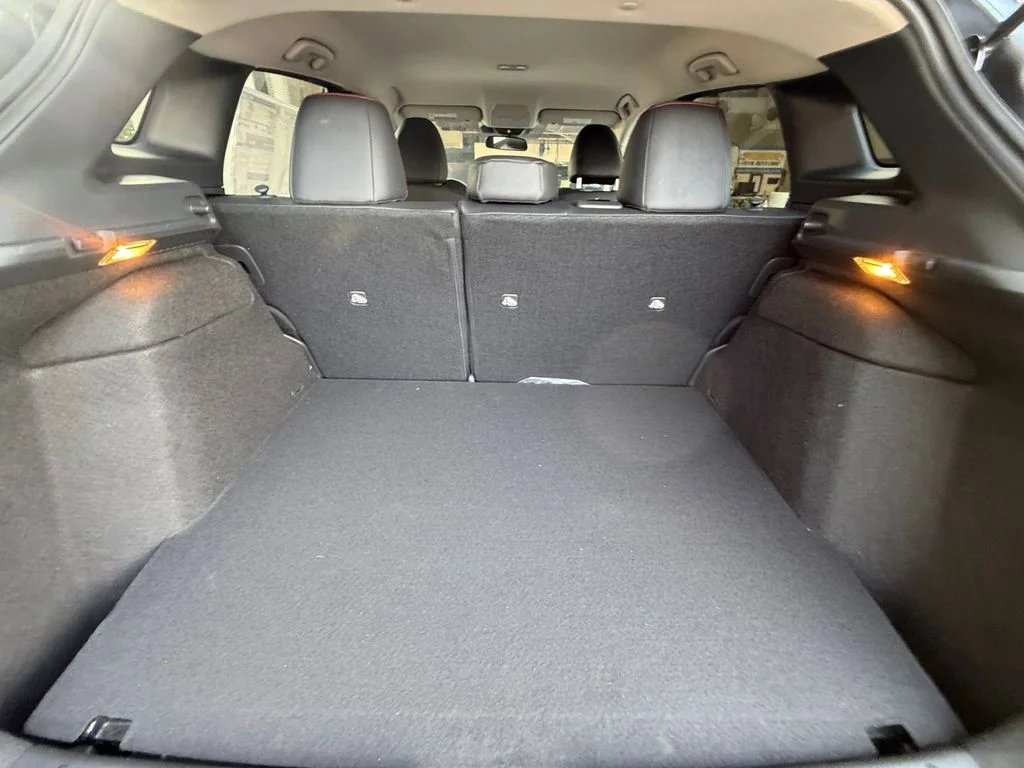 New 2027 Gray Nissan SR image 19