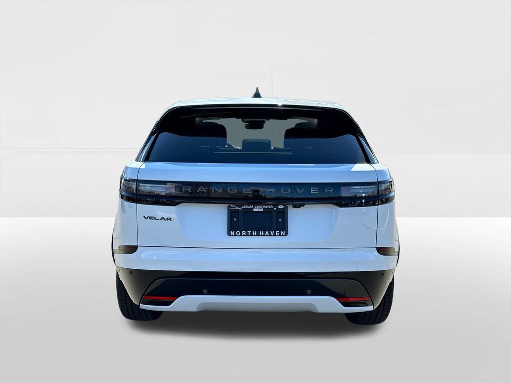Used 2026 White Land Rover Dynamic SE image 3