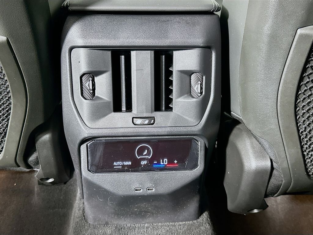 2025 BMW X3 30 - Photo 24