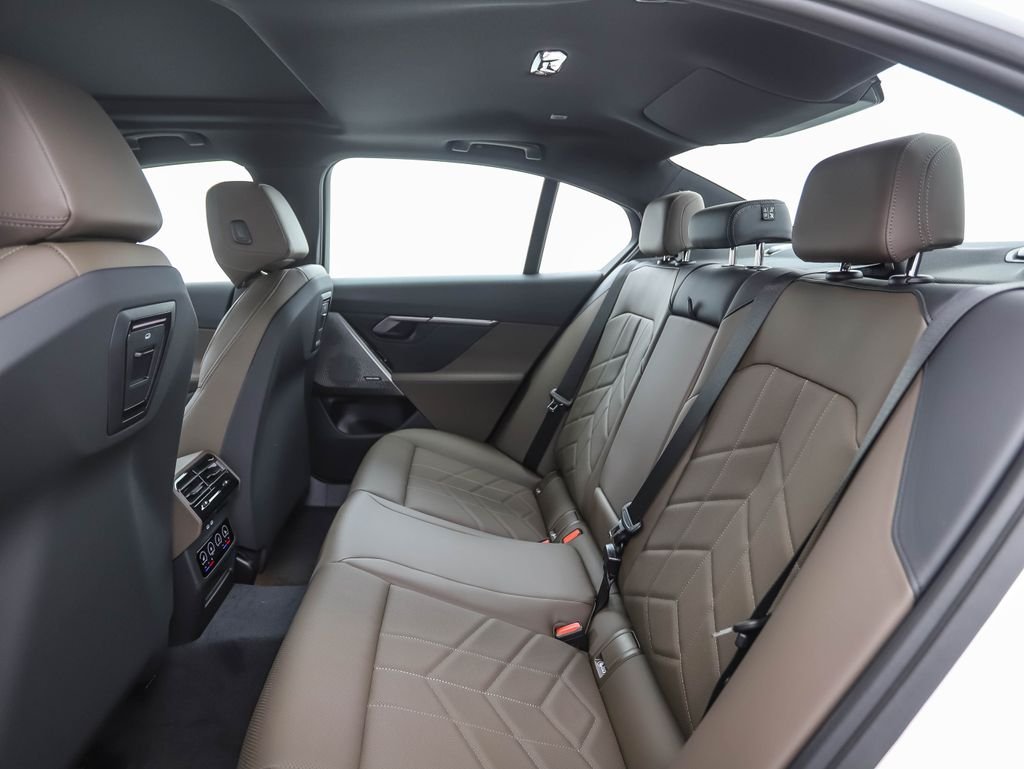 2026 BMW 5 Series 530i - Photo 22