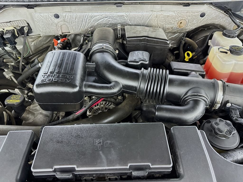 Used 2013 Ingot Silver Ford XLT image 36