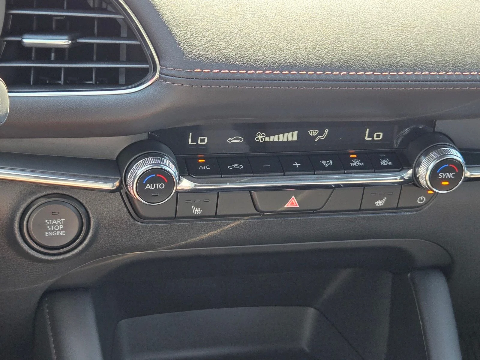2026 Mazda Mazda3 Premium - Photo 18